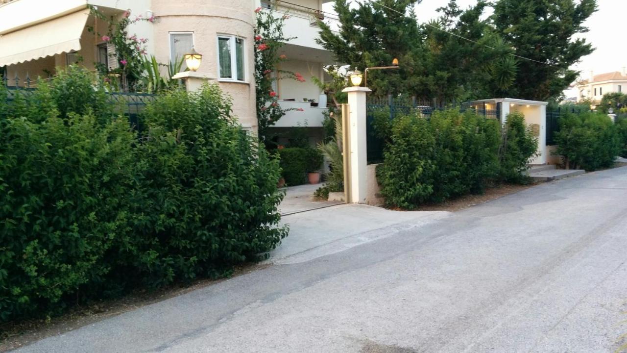 Lovely 2-Bedroom Apartment At Greek Riviera Vári Exterior foto